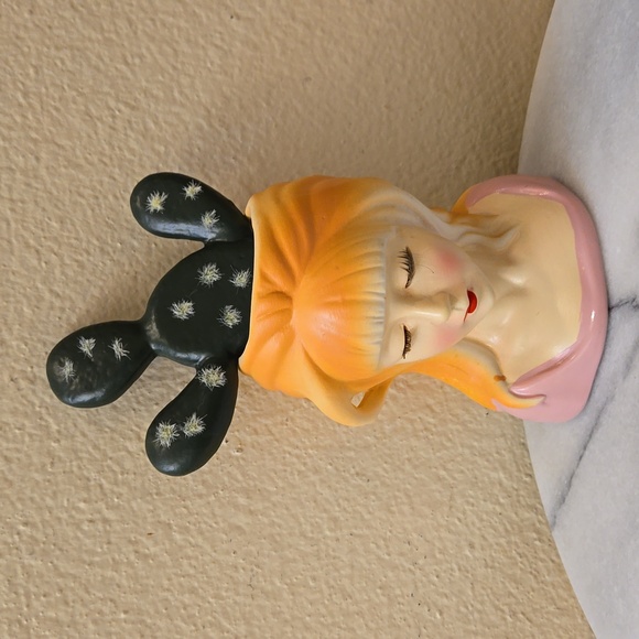 Reproduction Lady Head Vase Planter Makeup Brush Holder - Picture 5 of 12